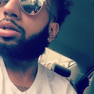 Meet your Posher, Devin